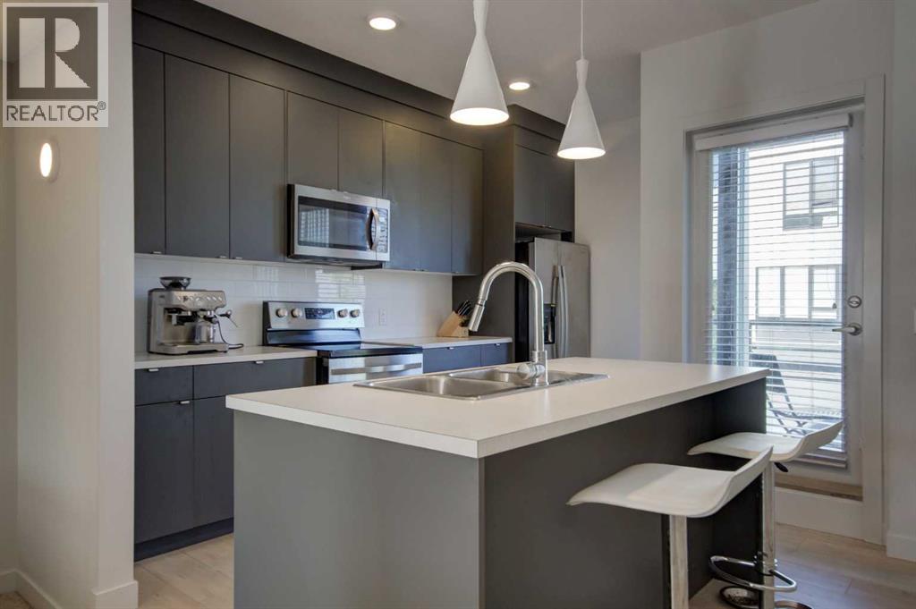 Single Family House for Sale in   Avenue NW Bowness Calgary 