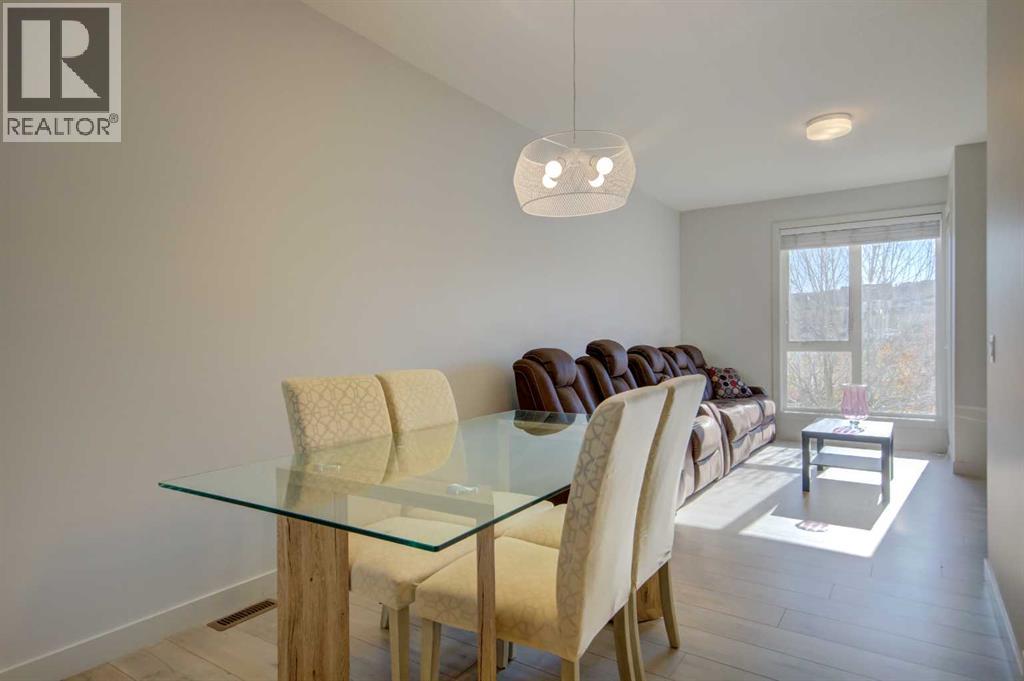 Single Family House for Sale in   Avenue NW Bowness Calgary 