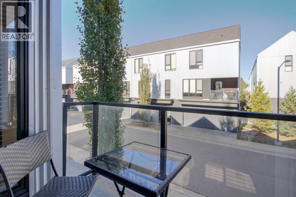 Single Family House for Sale in   Avenue NW Bowness Calgary 