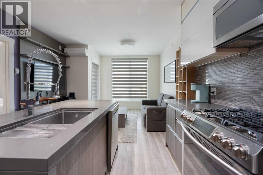 Single Family House for Sale in    Avenue NE Crescent Heights Calgary 