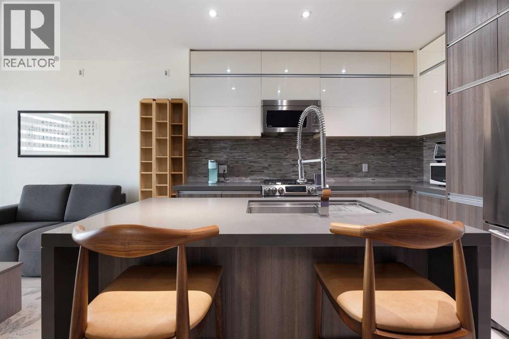 Single Family House for Sale in    Avenue NE Crescent Heights Calgary 