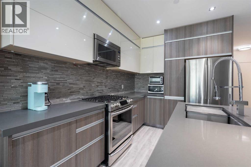 Single Family House for Sale in    Avenue NE Crescent Heights Calgary 