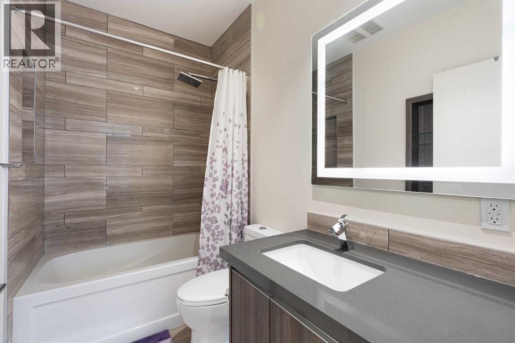 Single Family House for Sale in    Avenue NE Crescent Heights Calgary 