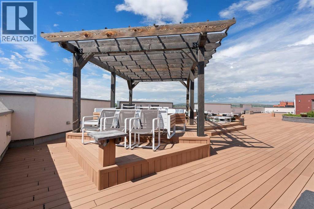 Single Family House for Sale in    Avenue NE Crescent Heights Calgary 