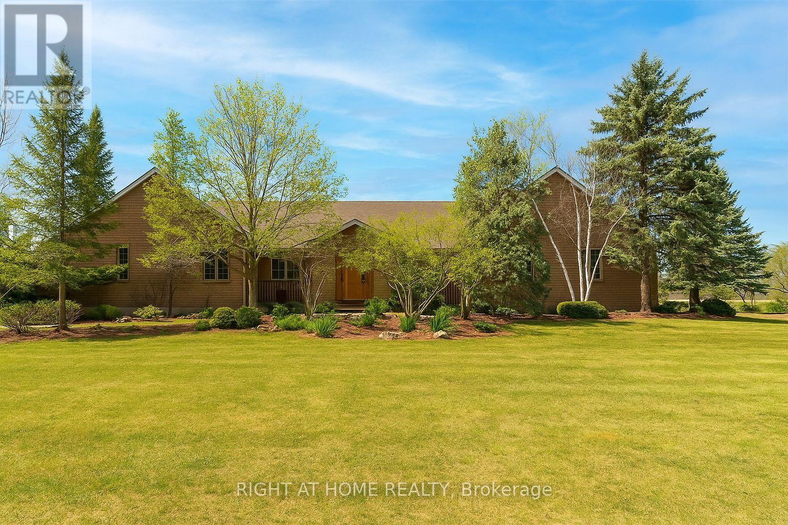 425 GOLF CLUB ROAD - 1
