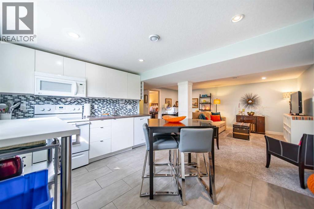 Single Family House Bungalow for Sale in   Avenue SW Glendale Calgary 