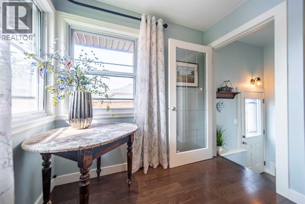 Single Family House Bungalow for Sale in   Avenue SW Glendale Calgary 