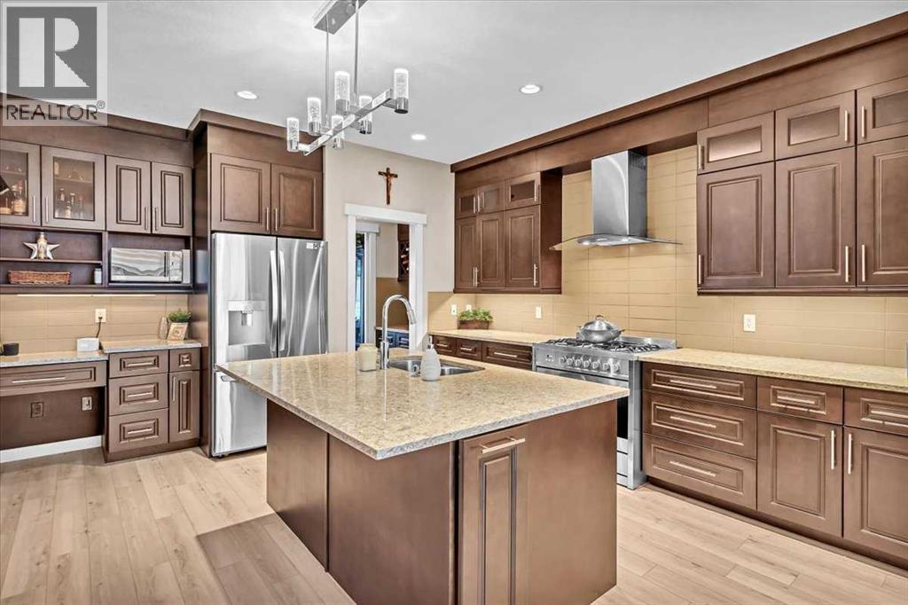 Single Family House for Sale in   Avenue NW Tuxedo Park Calgary 