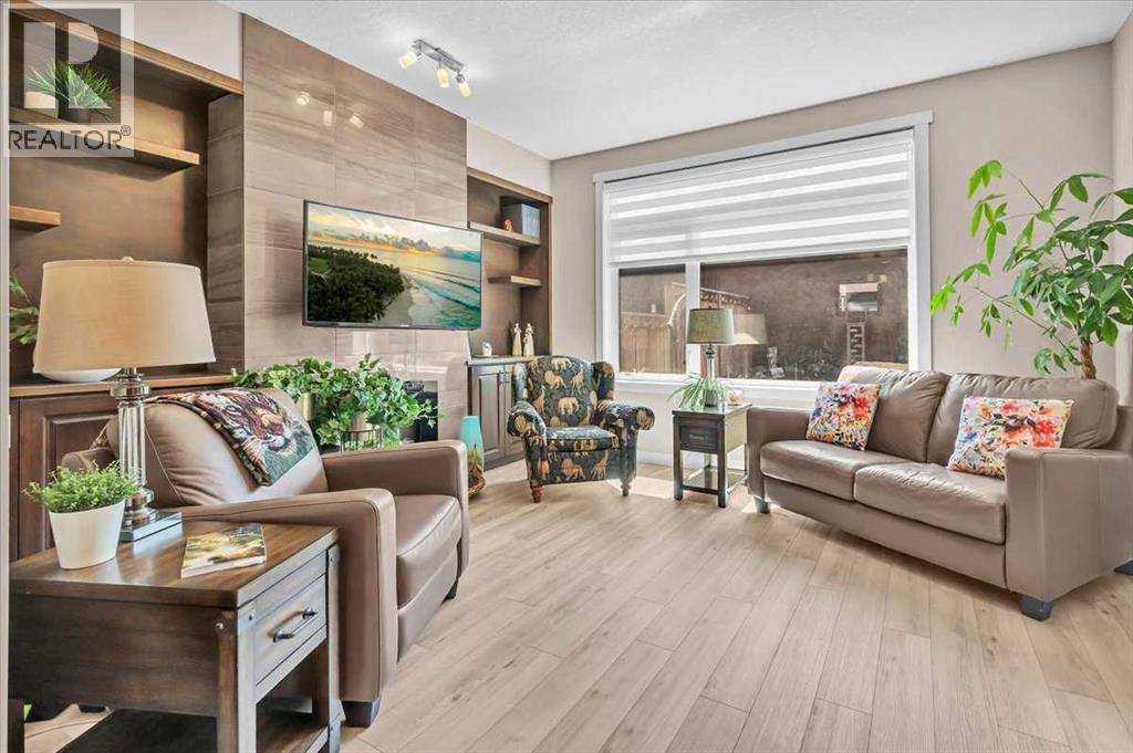 Single Family House for Sale in   Avenue NW Tuxedo Park Calgary 