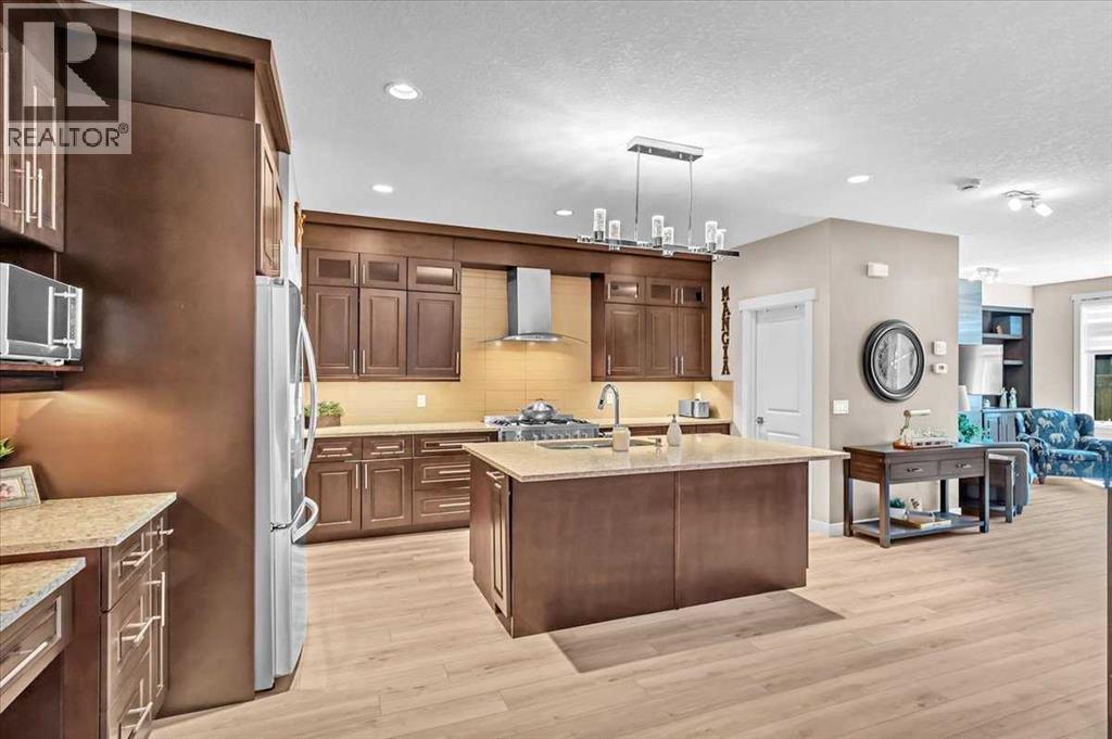 Single Family House for Sale in   Avenue NW Tuxedo Park Calgary 