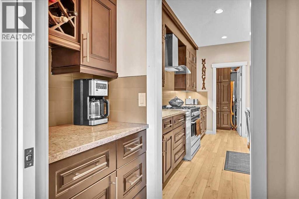 Single Family House for Sale in   Avenue NW Tuxedo Park Calgary 