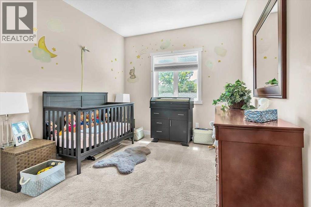 Single Family House for Sale in   Avenue NW Tuxedo Park Calgary 