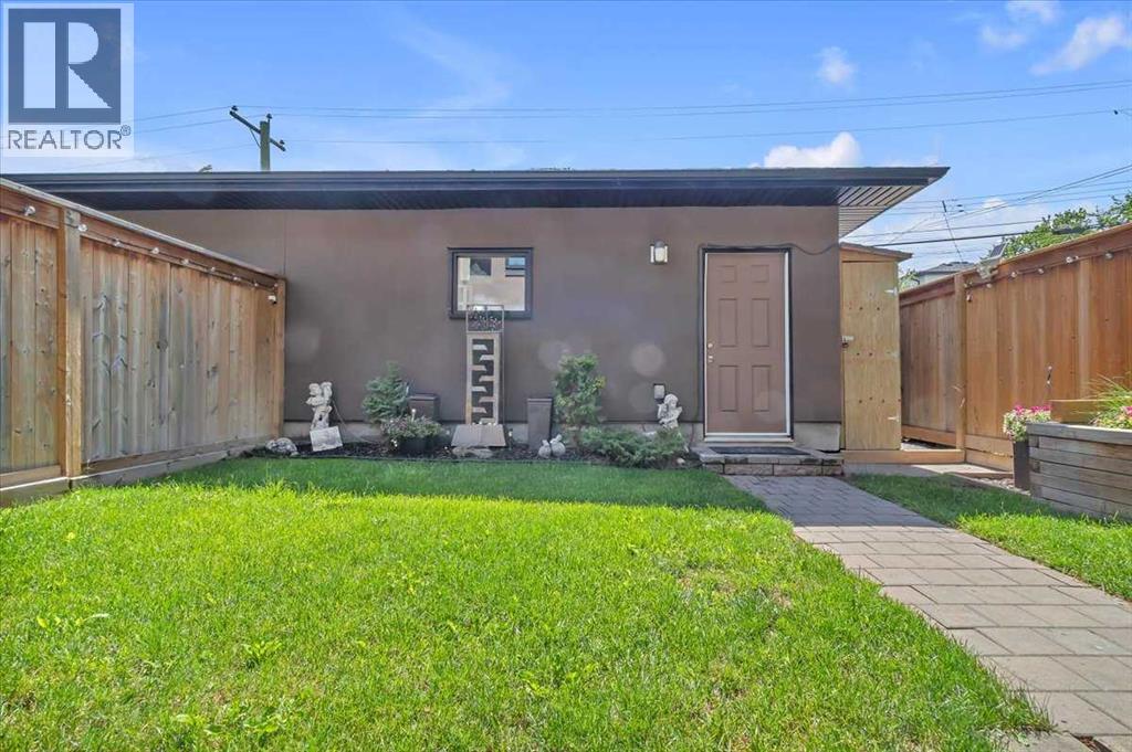 Single Family House for Sale in   Avenue NW Tuxedo Park Calgary 