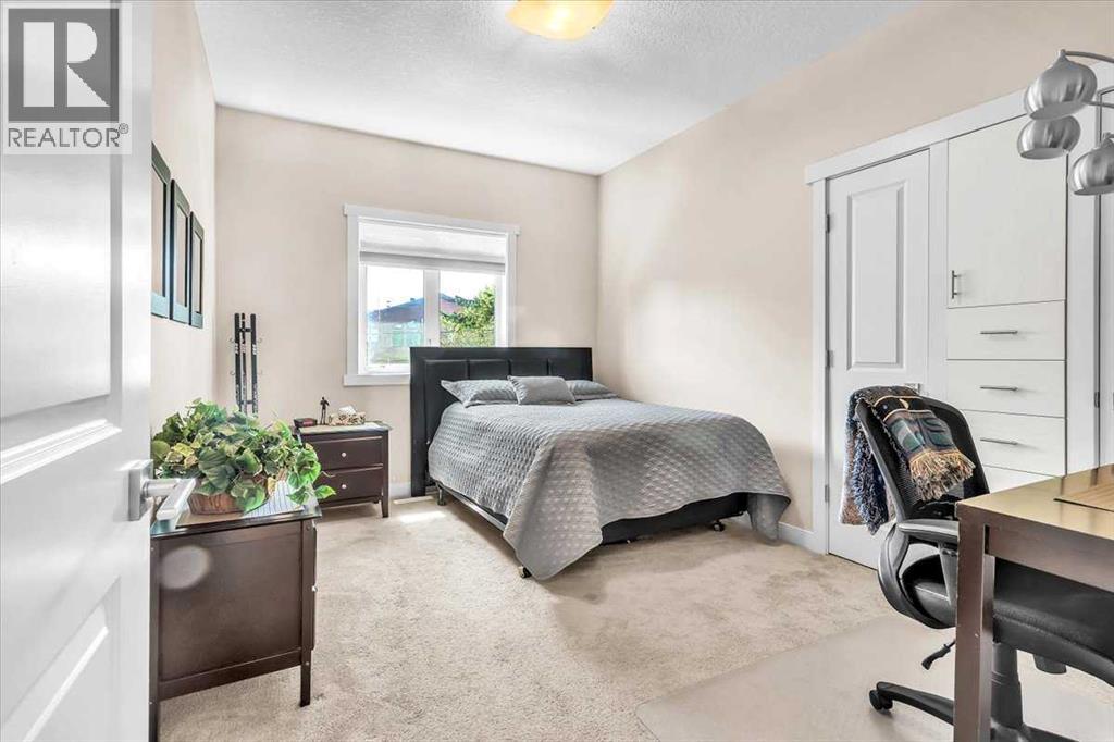 Single Family House for Sale in   Avenue NW Tuxedo Park Calgary 