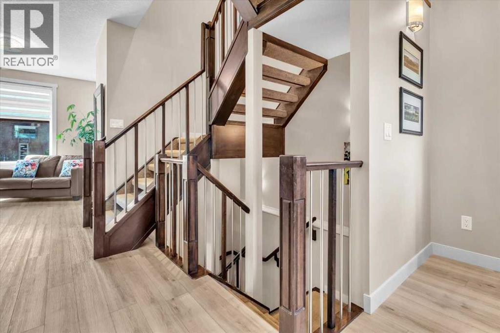 Single Family House for Sale in   Avenue NW Tuxedo Park Calgary 