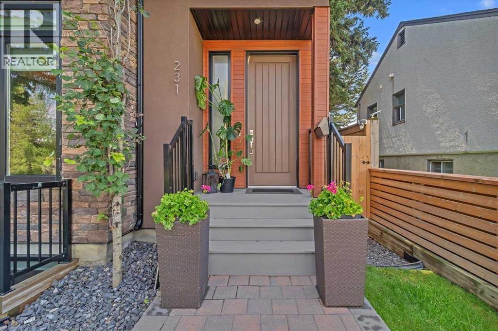 Single Family House for Sale in   Avenue NW Tuxedo Park Calgary 