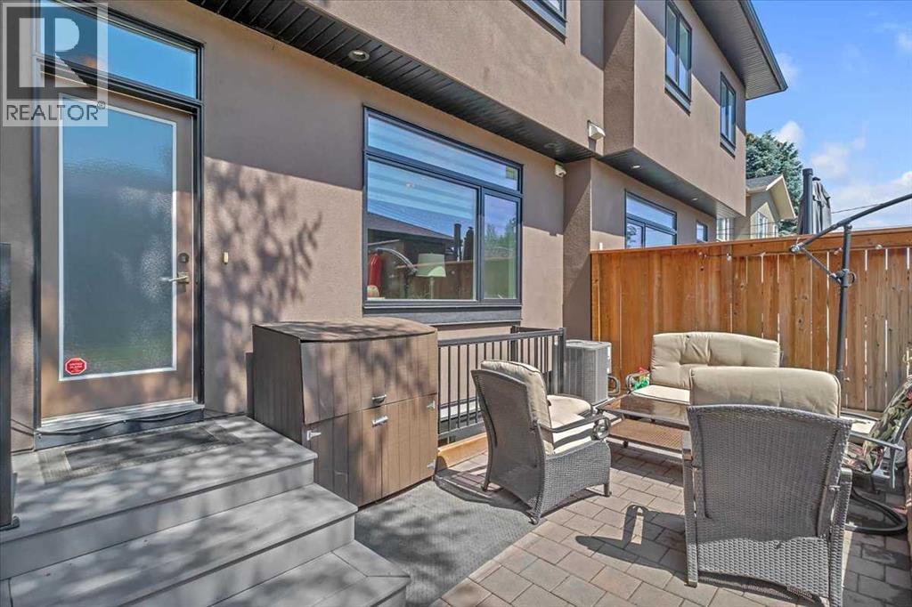 Single Family House for Sale in   Avenue NW Tuxedo Park Calgary 