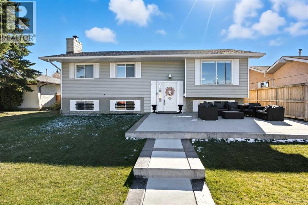 211 Pinetree Place NE, Calgary, Alberta