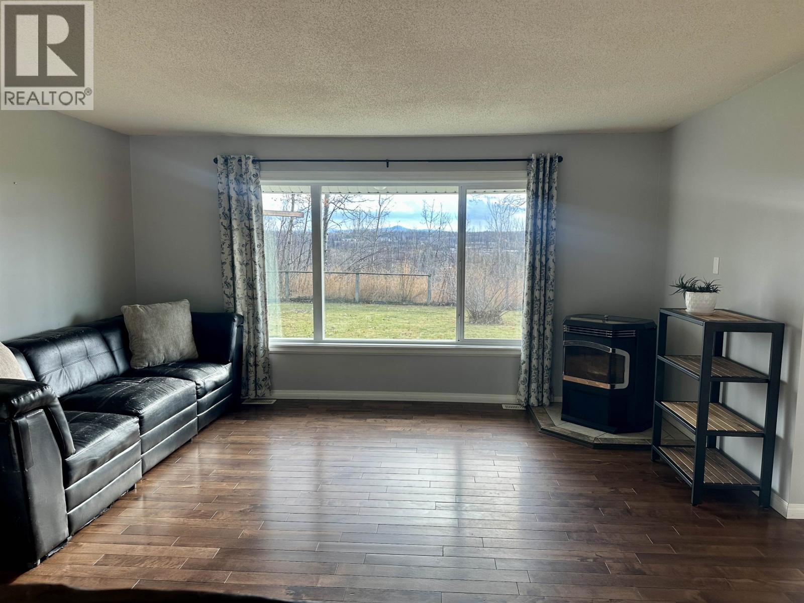 366 NORTHSIDE ROAD, Vanderhoof