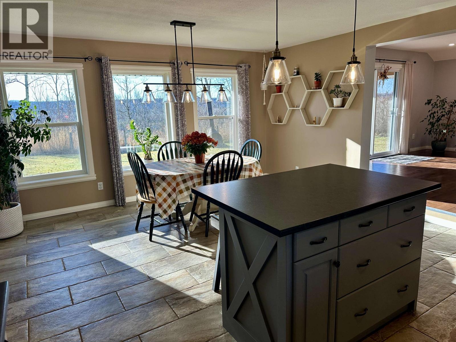 366 NORTHSIDE ROAD, Vanderhoof