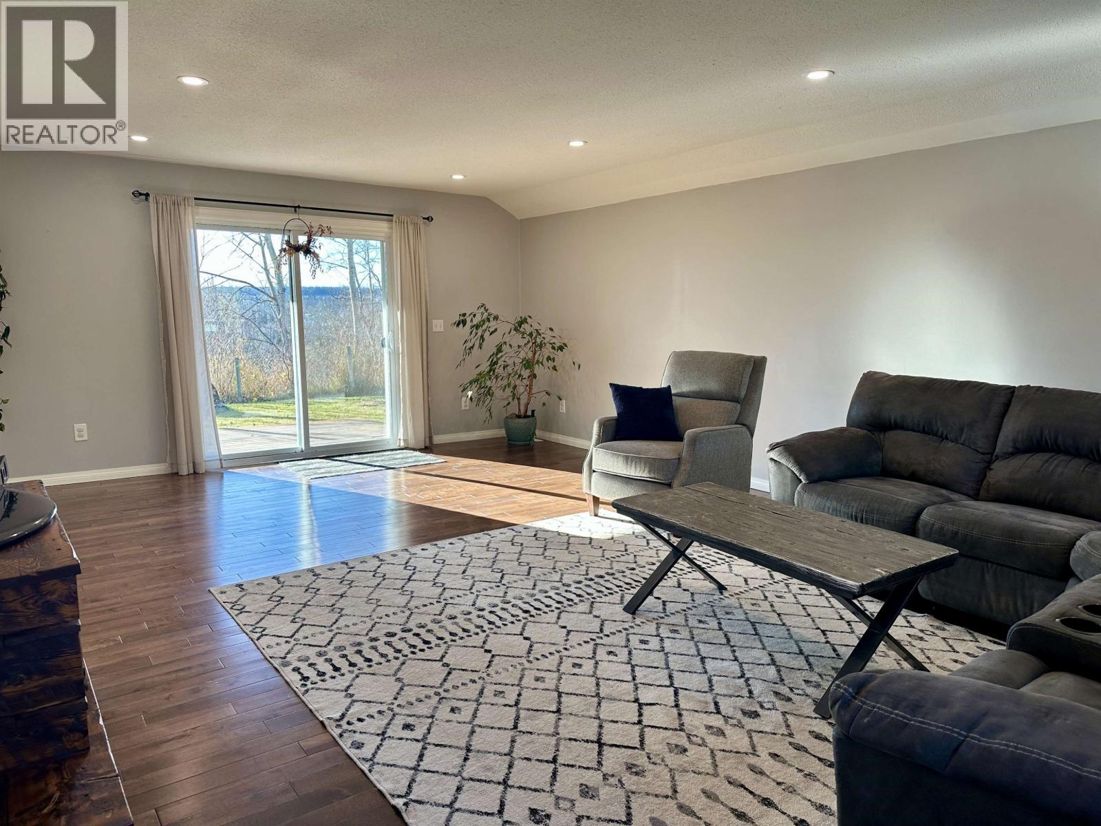 366 NORTHSIDE ROAD, Vanderhoof