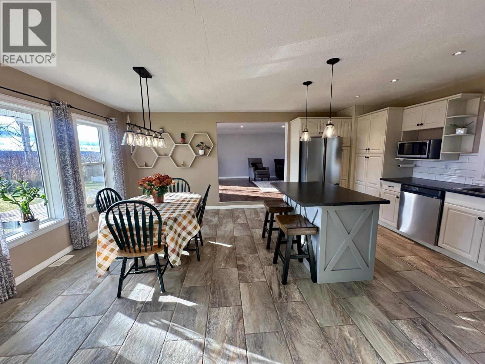 366 NORTHSIDE ROAD, Vanderhoof