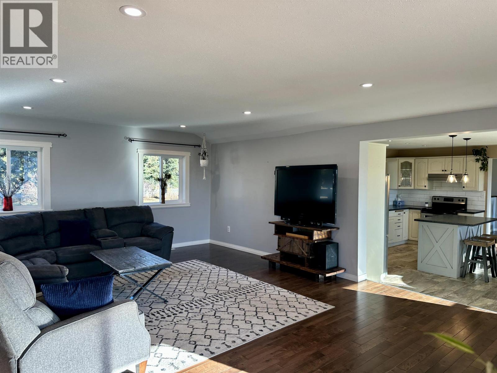 366 NORTHSIDE ROAD, Vanderhoof