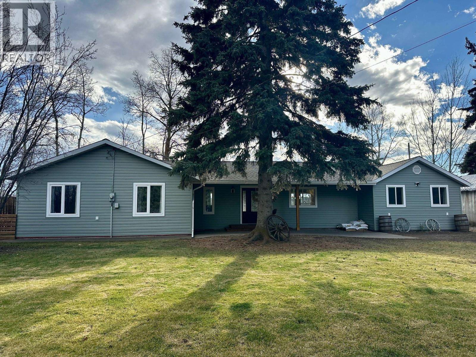 366 NORTHSIDE ROAD, Vanderhoof