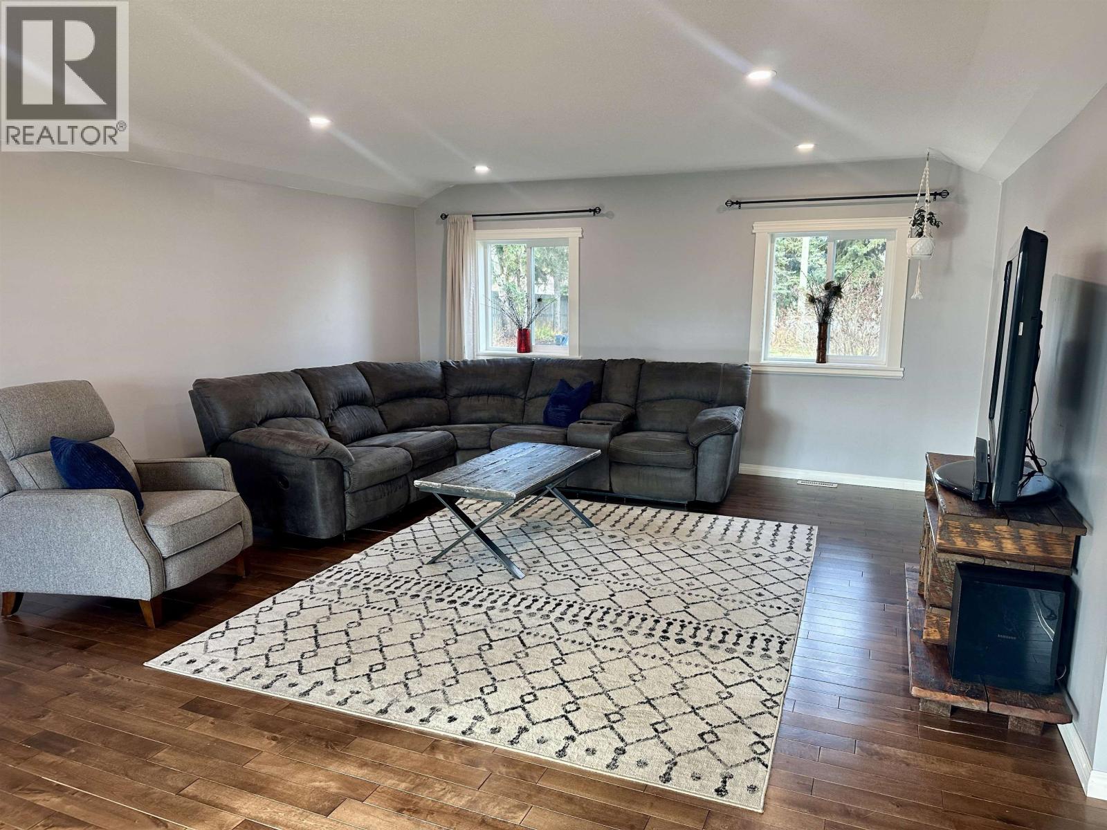 366 NORTHSIDE ROAD, Vanderhoof