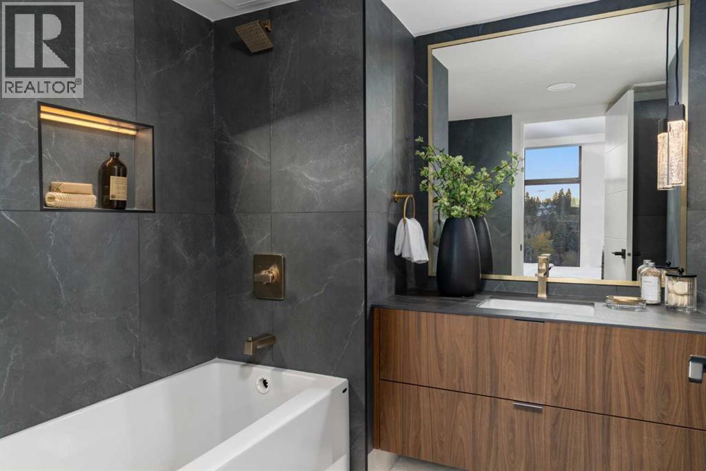 Single Family House for Sale in    Avenue SW Mission Calgary 