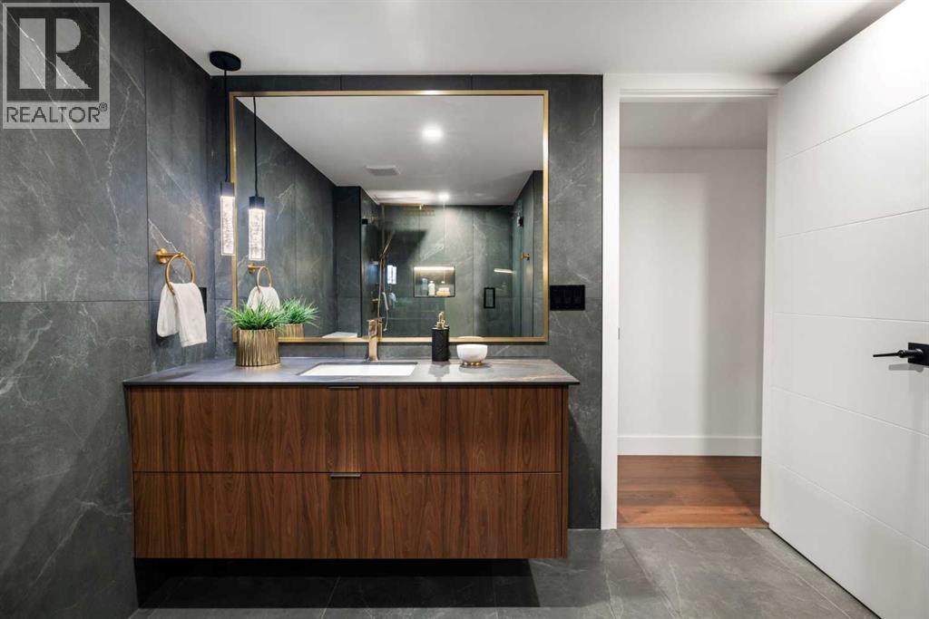 Single Family House for Sale in    Avenue SW Mission Calgary 