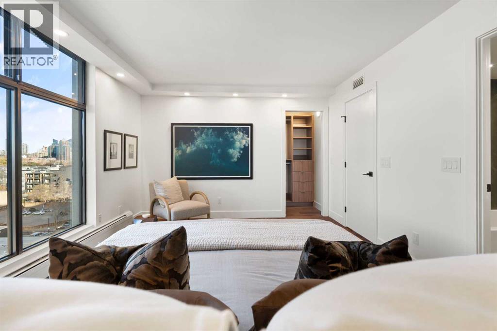 Single Family House for Sale in    Avenue SW Mission Calgary 