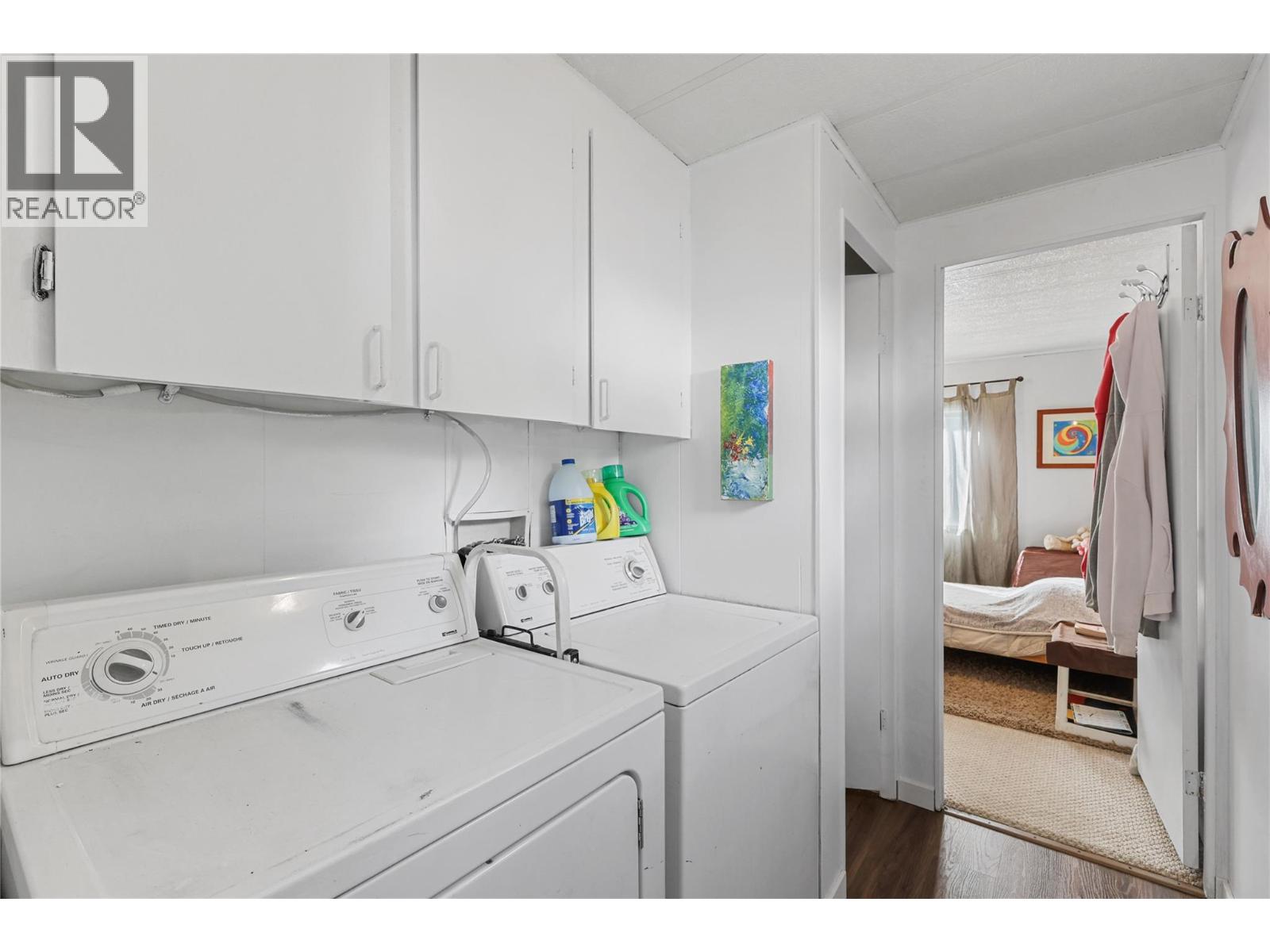 #202 2400 OAKDALE WAY - 14