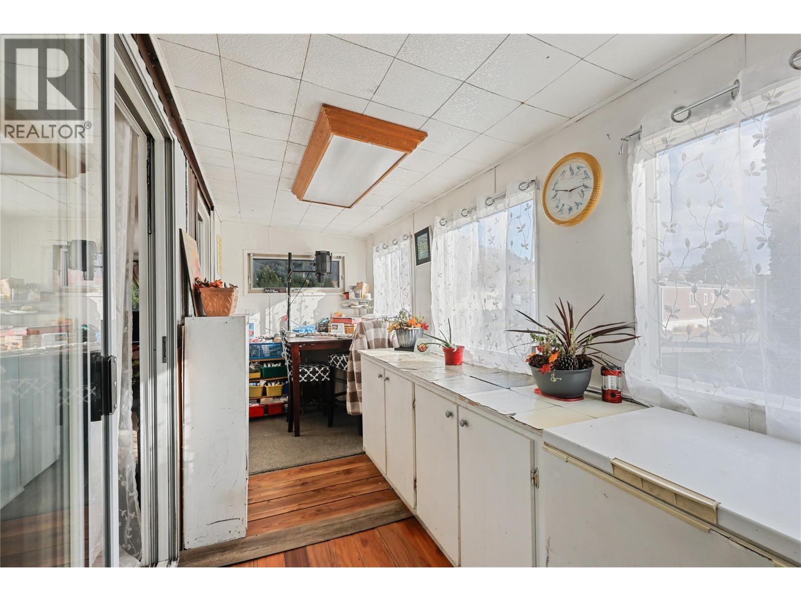 #202 2400 OAKDALE WAY - 4