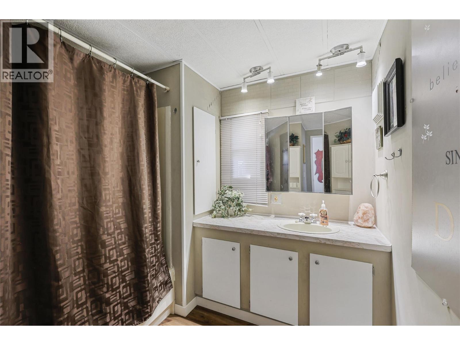 #202 2400 OAKDALE WAY - 13