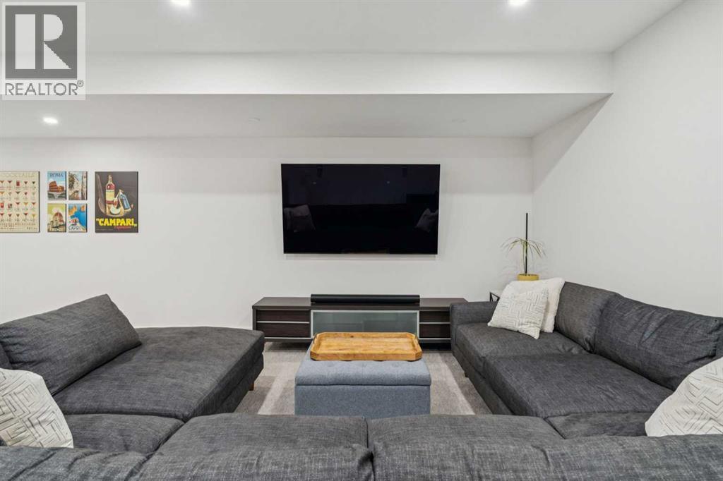 Single Family House for Sale in   Street SW Glenbrook Calgary 