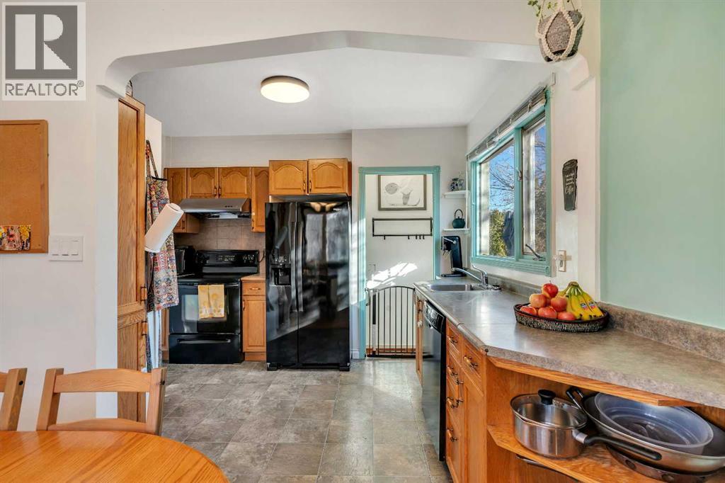 Single Family House Bungalow for Sale in   Avenue NW Tuxedo Park Calgary 