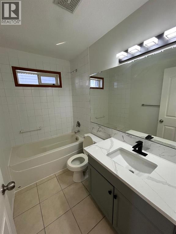 Single Family House Bi-level for Sale in  Tarawood Close NE Taradale Calgary 