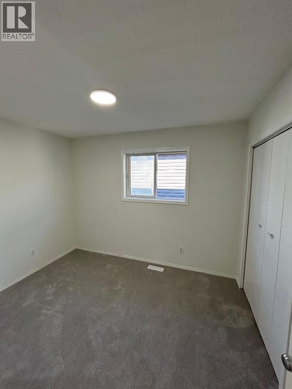 Single Family House Bi-level for Sale in  Tarawood Close NE Taradale Calgary 