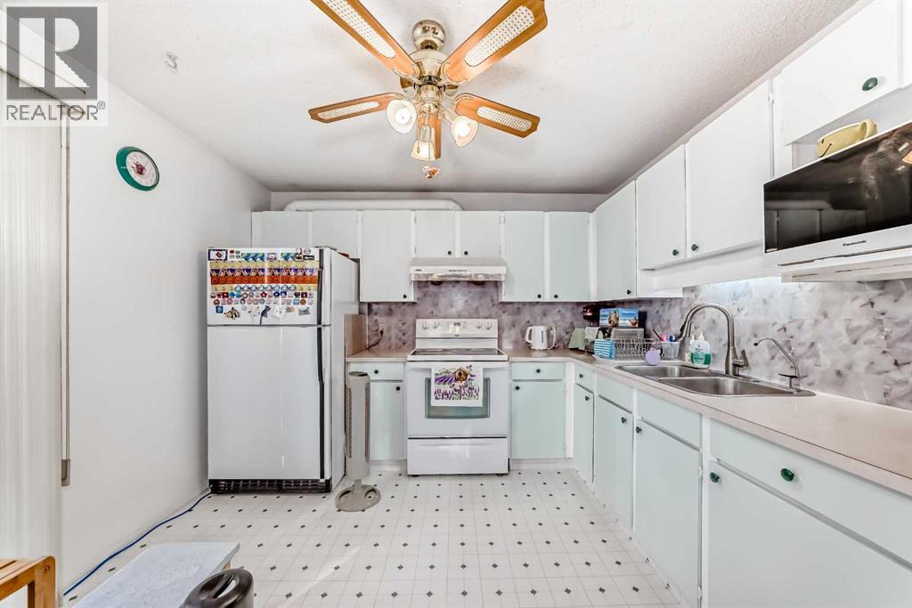 Single Family House for Sale in   Bermuda Drive NW Beddington Heights Calgary 