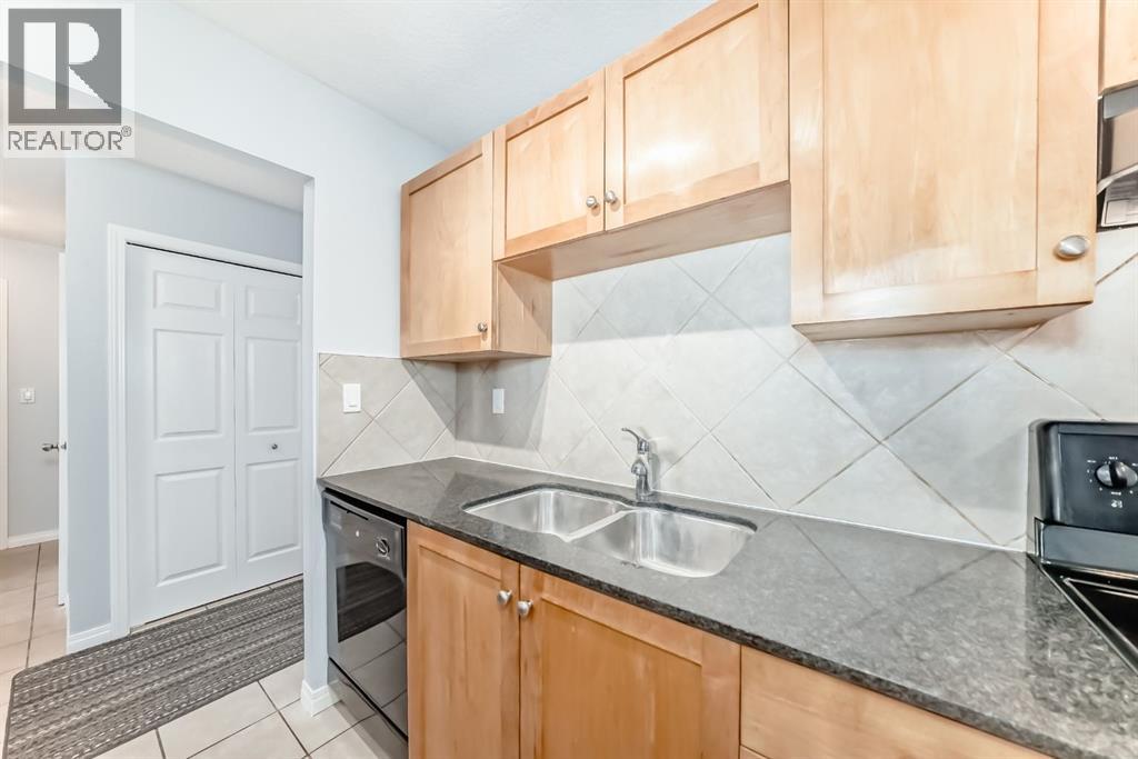 Single Family House for Sale in    Avenue SW Lower Mount Royal Calgary 