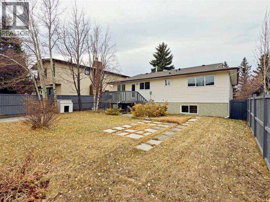 Single Family House Bi-level for Sale in   Street NW Silver Springs Calgary 