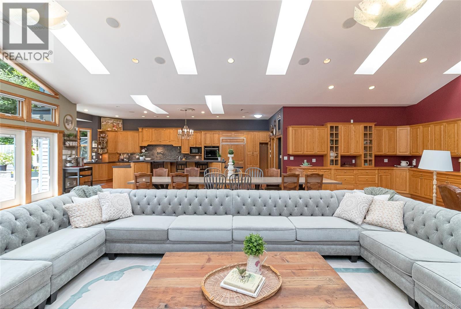  11376 Osprey Place, North Saanich