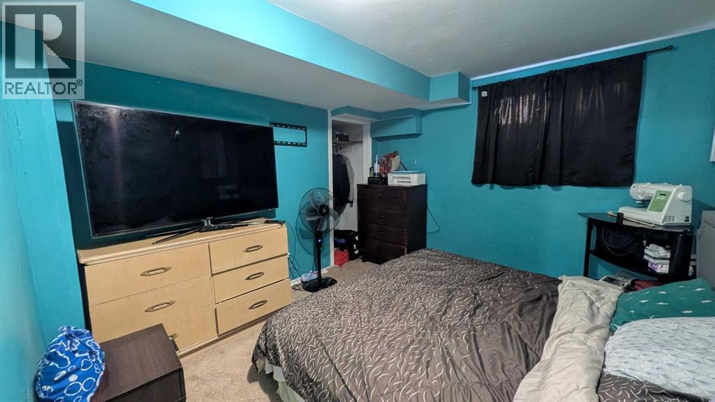 Single Family House Bungalow for Sale in  Pinehill Road NE Pineridge Calgary 