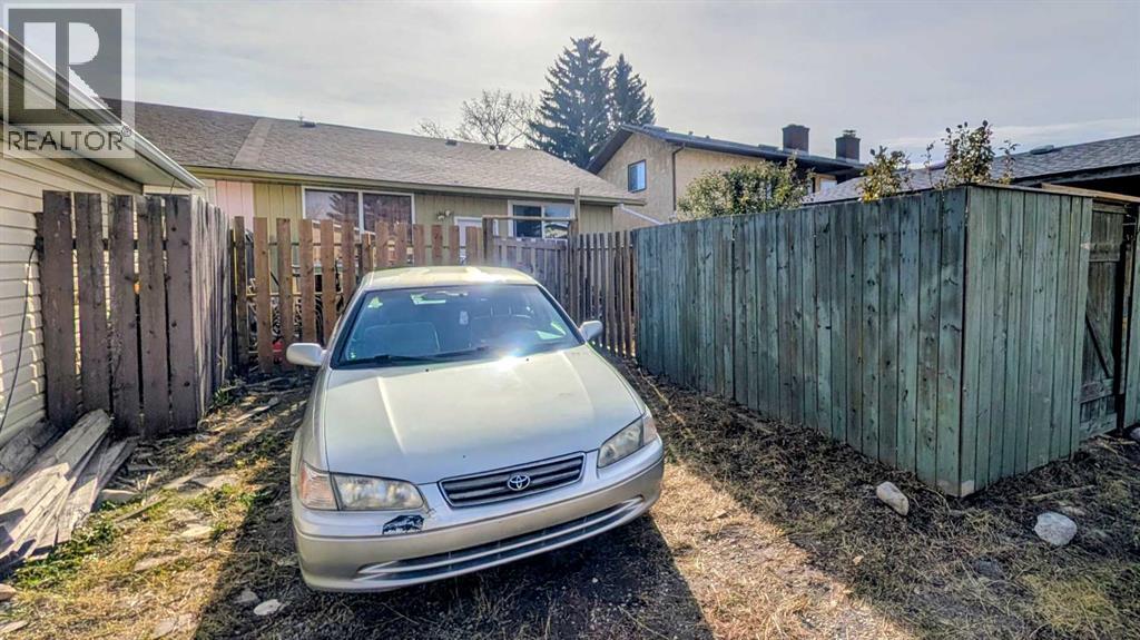 Single Family House Bungalow for Sale in  Pinehill Road NE Pineridge Calgary 