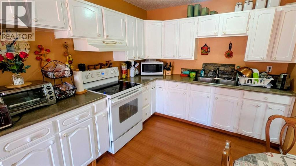 Single Family House Bungalow for Sale in  Pinehill Road NE Pineridge Calgary 