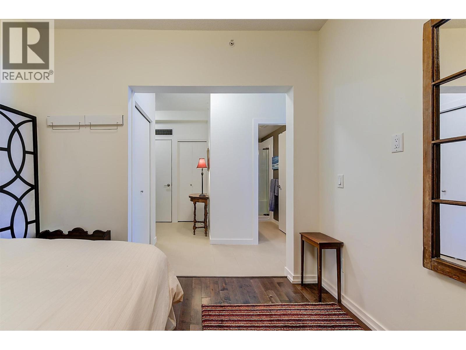 2408 1075 Sunset Drive, Kelowna