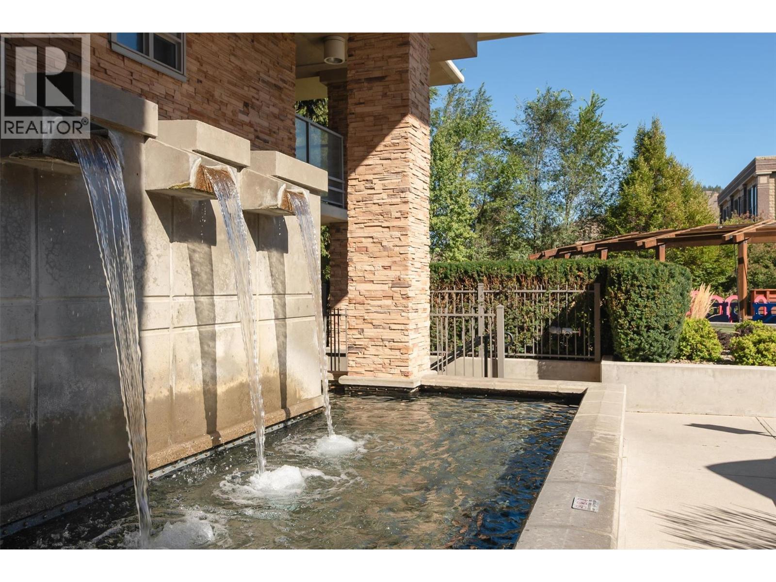 2408 1075 Sunset Drive, Kelowna