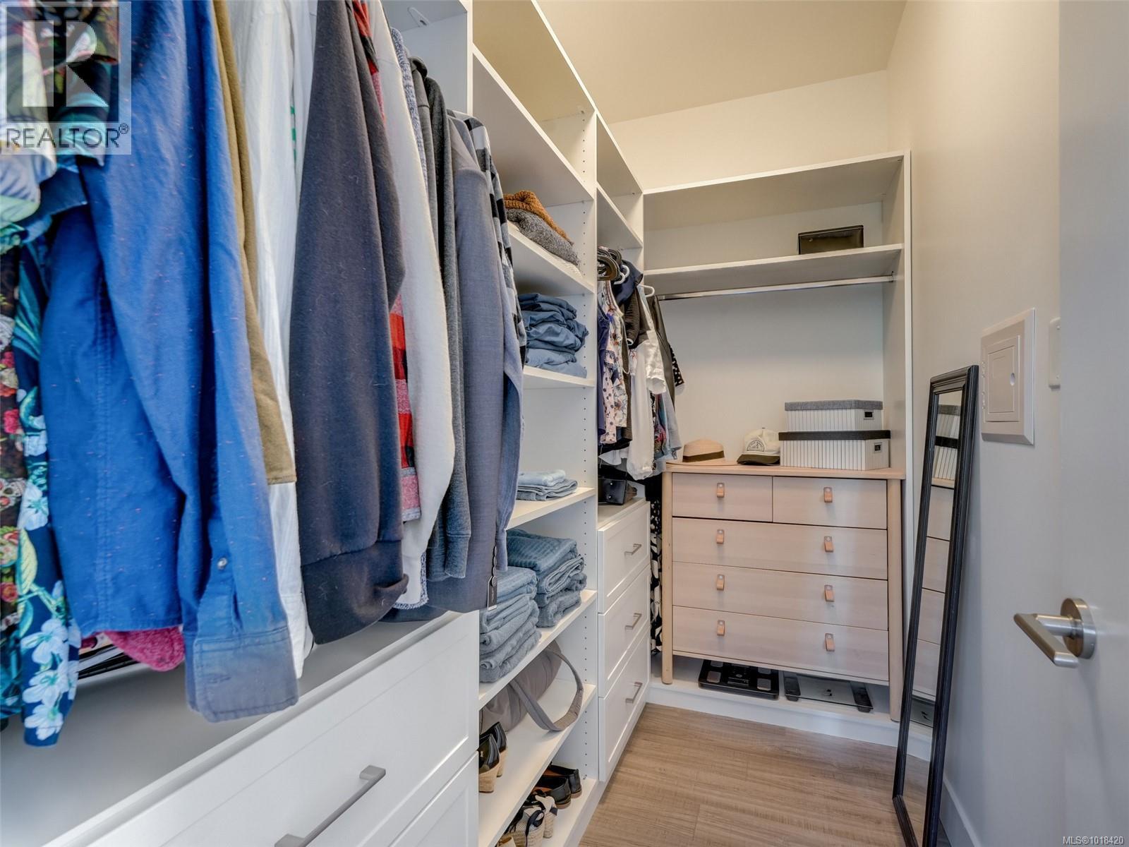 218 960 Reunion Avenue, Langford