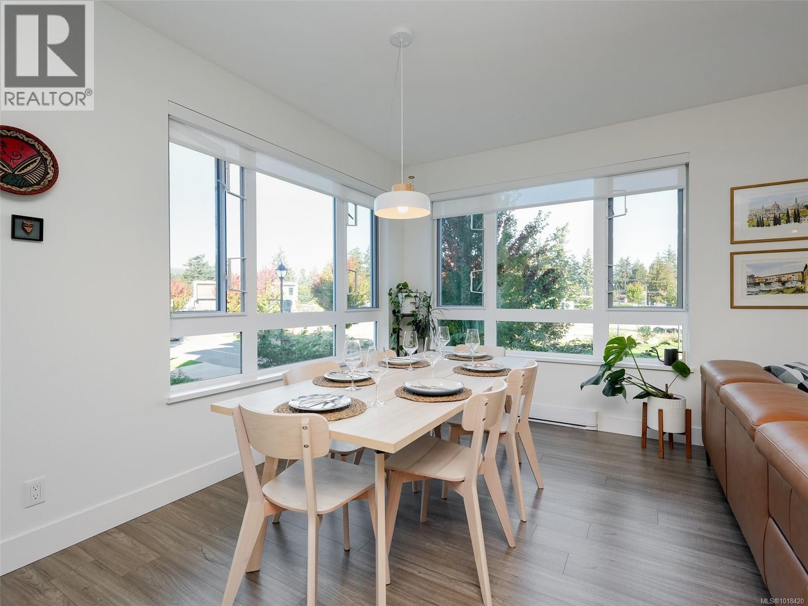 218 960 Reunion Avenue, Langford